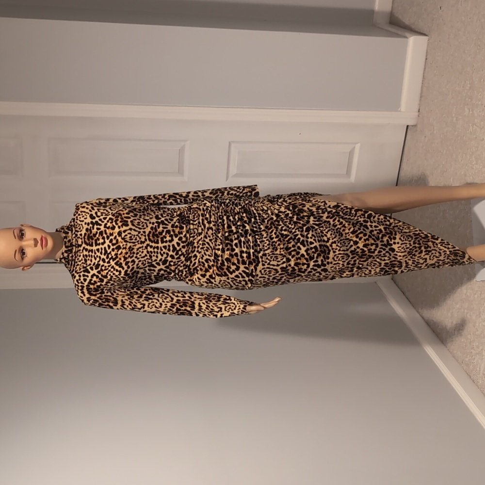 Norma Kamali Leopard Maxi Assymetrycal Dress - Picture 4 of 10